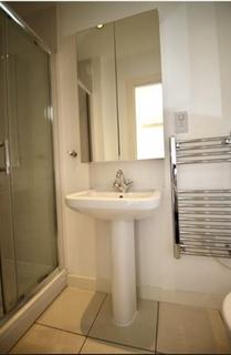 3 bedroom townhouse to rent, Cooke Place, Salford, M5 3LJ
