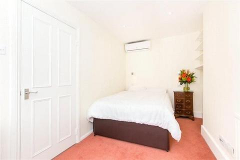 3 bedroom flat to rent, 12 Philbeach Gardens, London, Greater London, SW5