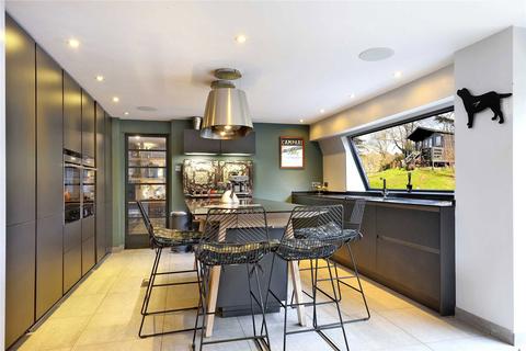 5 bedroom detached house for sale, Hampden Hill, Beaconsfield, Buckinghamshire, HP9