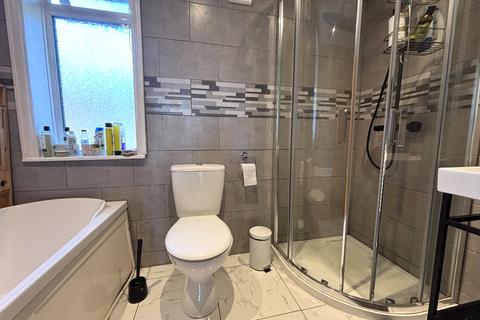 3 bedroom terraced house for sale, Gwenbury Avenue, Offerton