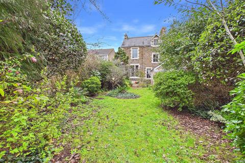 undefined, Prime location in the heart of Mid Clevedon