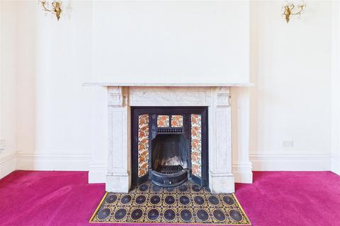 undefined, Prime location in the heart of Mid Clevedon