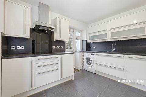2 bedroom apartment for sale, Snaresbrook Road, London E11