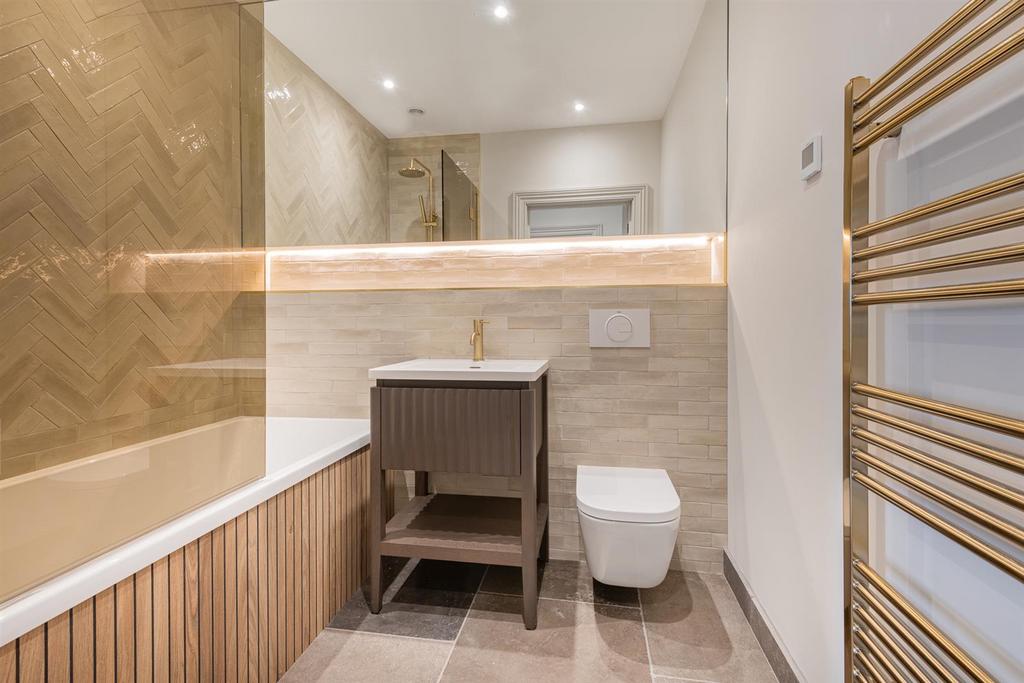6 Cantle Grove-10.jpg