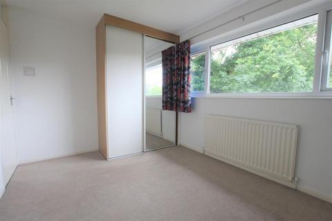 2 bedroom semi-detached house to rent, Donnington Close, Redditch, B98 8QE