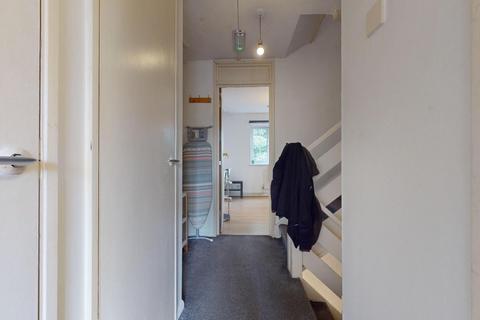 undefined, Regal Close, London, Greater London, E1