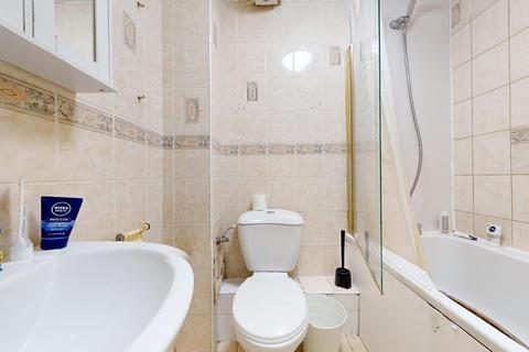undefined, Regal Close, London, Greater London, E1