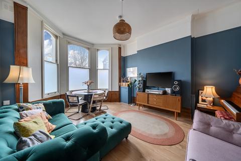 2 bedroom flat for sale, Tressillian Road, Brockley, London, SE4