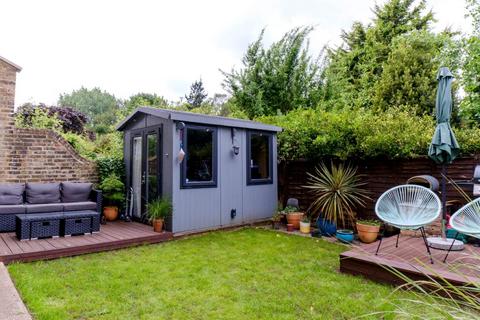 2 bedroom flat for sale, Tressillian Road, Brockley, London, SE4