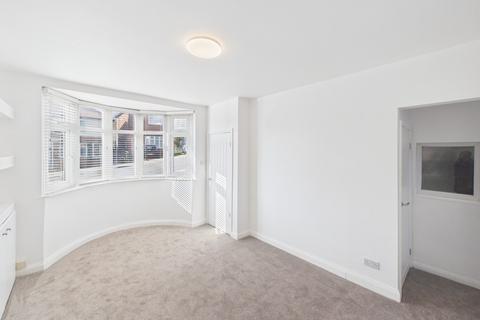 2 bedroom end of terrace house for sale, Jean Drive, Leicester LE4