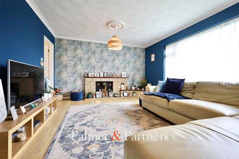 5 bedroom detached house for sale, Aylesbury Drive, Holland-on-Sea, Clacton-on-Sea, Essex, CO15