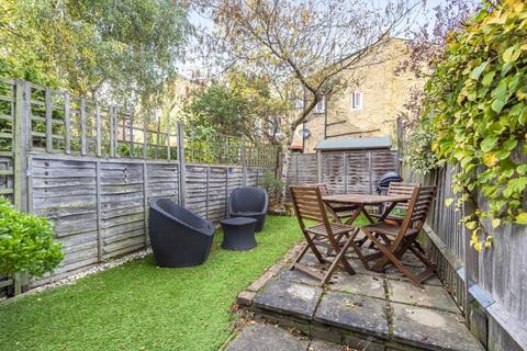 2 bedroom flat for sale, Ravensbury Road, Earlsfield, London, SW18