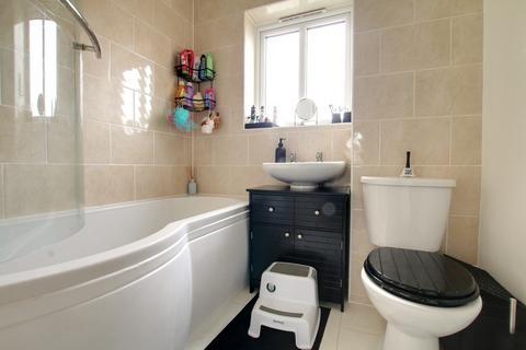 3 bedroom end of terrace house for sale, Tern Gardens, Chatteris