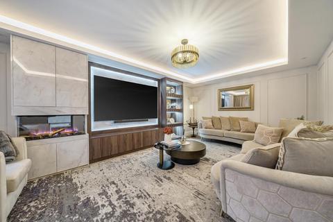 undefined, Camberley,  Surrey,  GU15