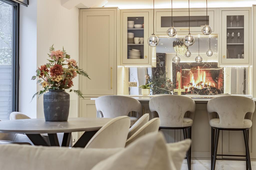 Dining  / Kitchen