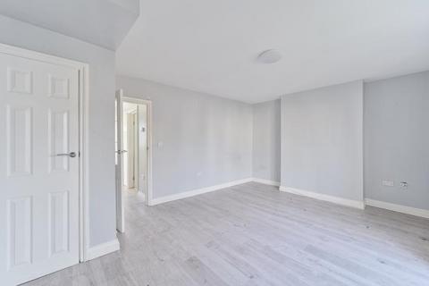 undefined, Woodville Road, Thornton Heath, Surrey, CR7