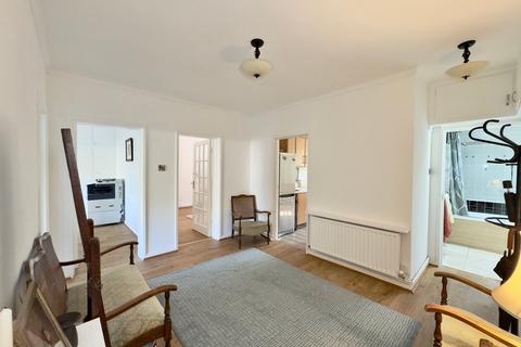 2 bedroom apartment for sale, St Valerie Road, Meyrick Park, Bournemouth, BH2