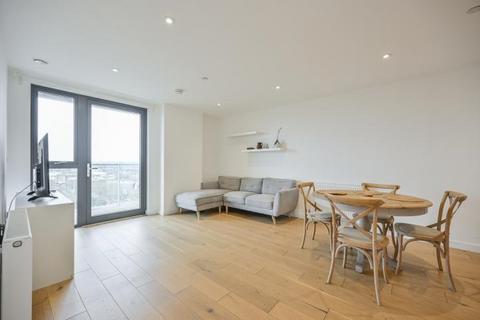 2 bedroom flat for sale, Gateway Apartments, Station Approach, Hoe Street, London, E17