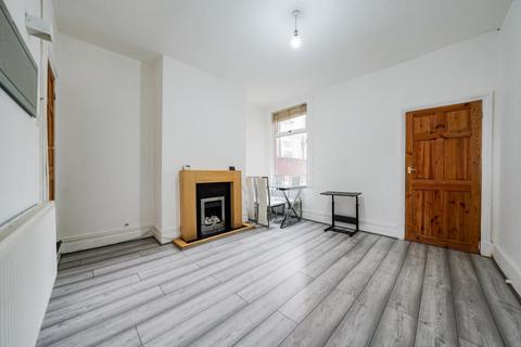 2 bedroom terraced house to rent, Newport Street, Leicester