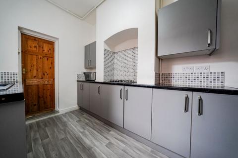 2 bedroom terraced house to rent, Newport Street, Leicester