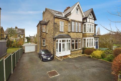 4 bedroom semi-detached house for sale, Dallam Road, Bradford BD18