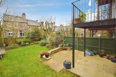 4 bedroom semi-detached house for sale, Dallam Road, Bradford BD18