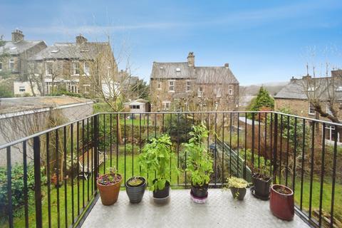 4 bedroom semi-detached house for sale, Dallam Road, Bradford BD18