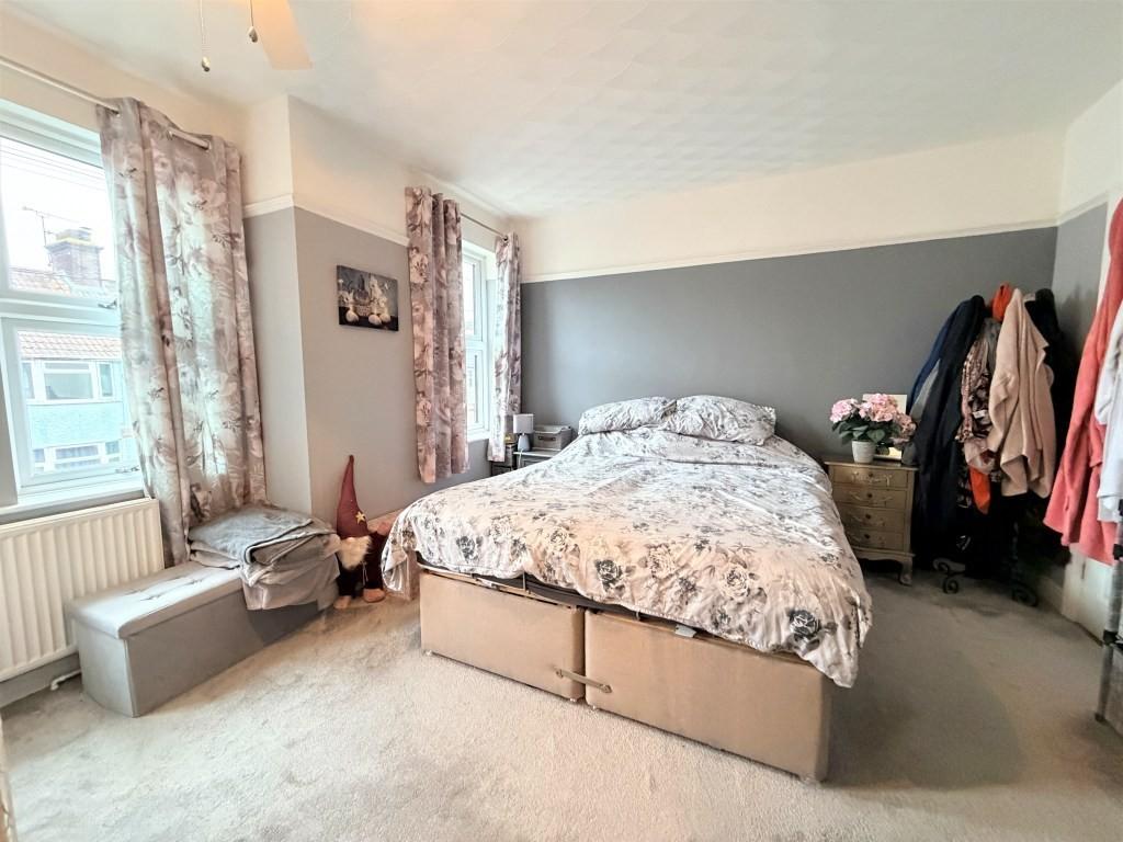 Bedroom1 2