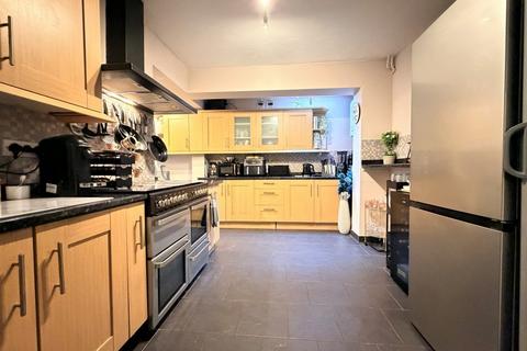 3 bedroom semi-detached house for sale, Lister Road, Ipswich