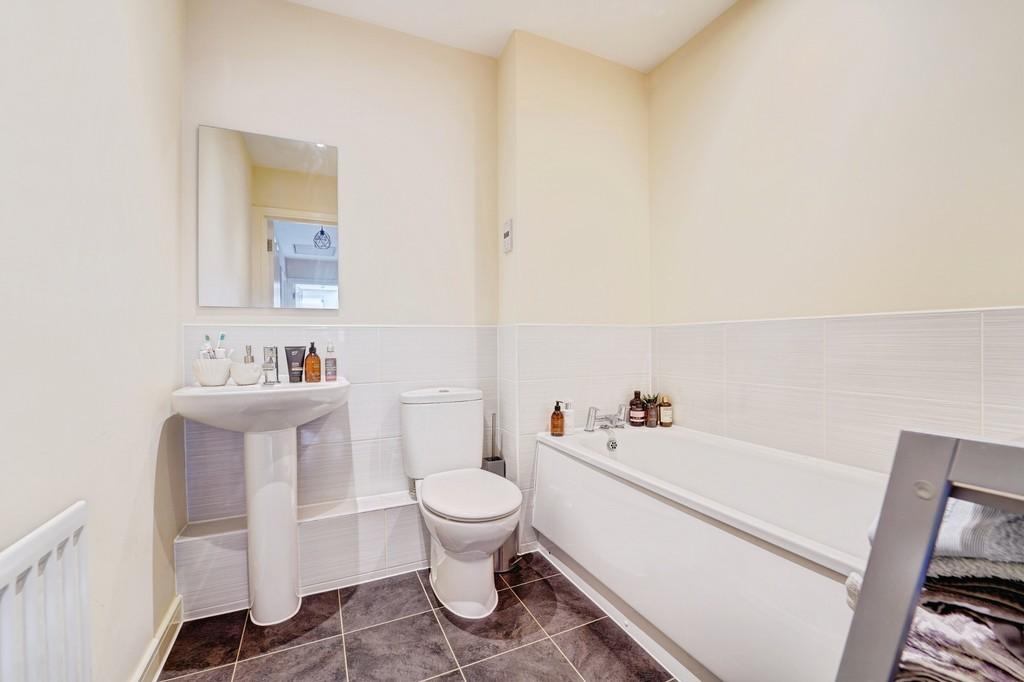 Bathroomshot1