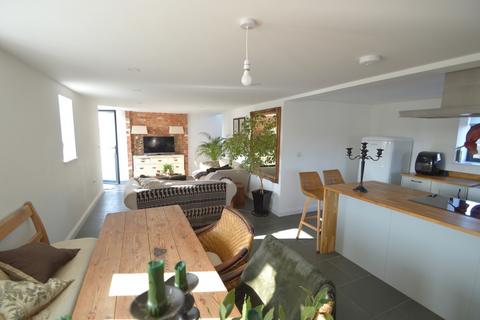 3 bedroom barn conversion to rent, Russells Road, Halstead CO9