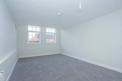 2 bedroom end of terrace house for sale, College Street, Wellingborough NN9