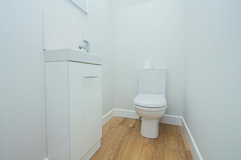 2 bedroom end of terrace house for sale, College Street, Wellingborough NN9
