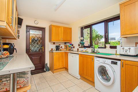 4 bedroom detached house for sale, Laywood Way, Irthlingborough NN9