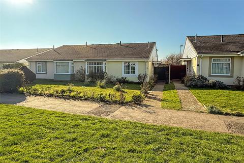 2 bedroom bungalow for sale, Middle Mead, Littlehampton, West Sussex