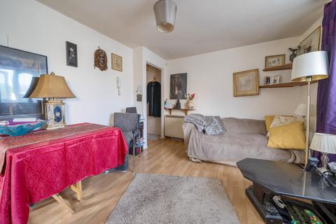 undefined, Chartwell Close, Greenford, UB6