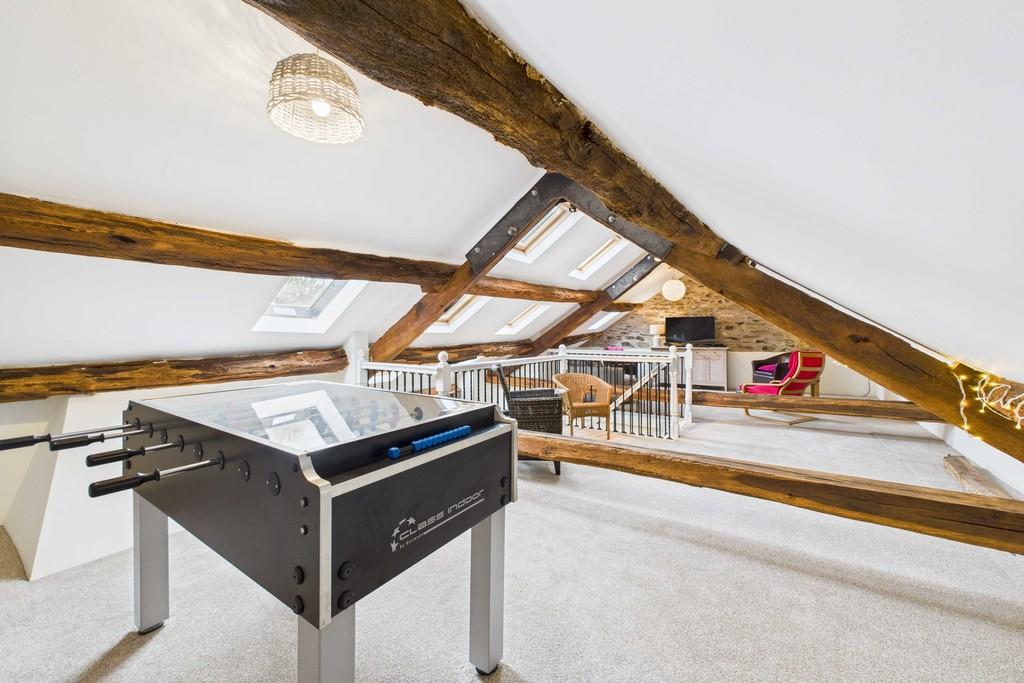 Syke Barn - Mezzanine