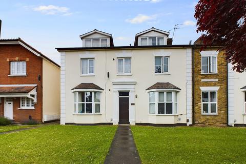 2 bedroom apartment to rent, Lazare Court, Staines-upon-Thames TW18