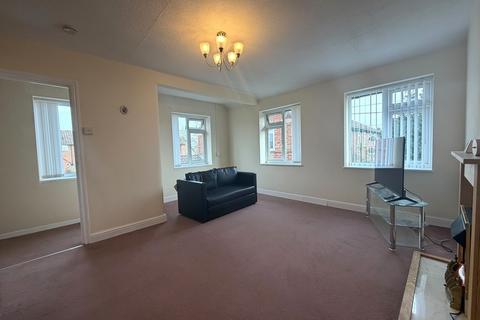 2 bedroom apartment for sale, Grove Avenue, Lostock Gralam, Northwich