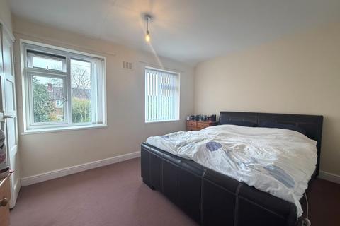 2 bedroom apartment for sale, Grove Avenue, Lostock Gralam, Northwich