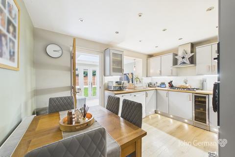 2 bedroom semi-detached house for sale, Bren Way, Hilton