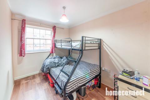 2 bedroom flat for sale, Queensberry Place, London E12
