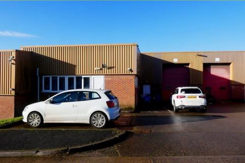 Warehouse to rent, Turnpike Rd Newbury RG14 2LR