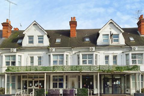 Hospitality for sale, 144-150 Caversham Rd Reading RG1 8AZ