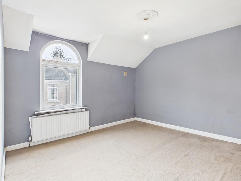 Cam01835 g0 pr0396 still010