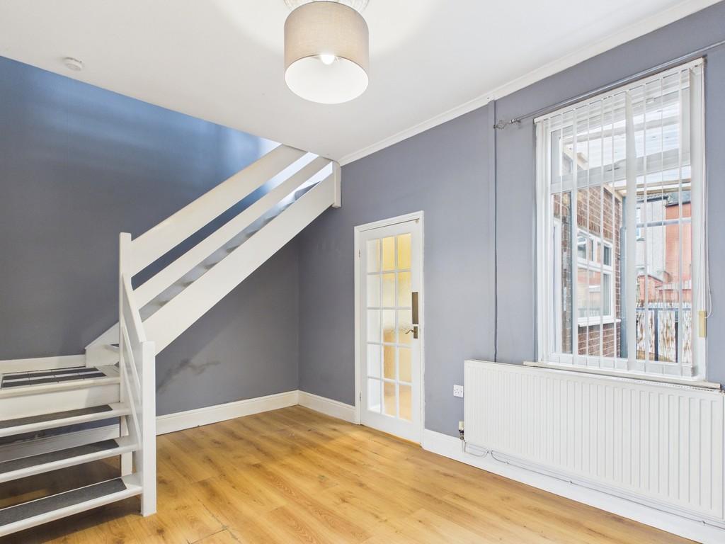 Cam01835 g0 pr0396 still004