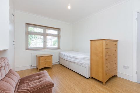 undefined, Kings Close, London, NW4