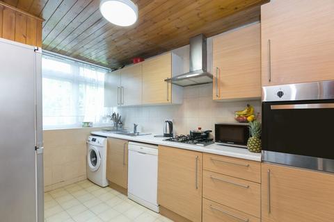 undefined, Kings Close, London, NW4