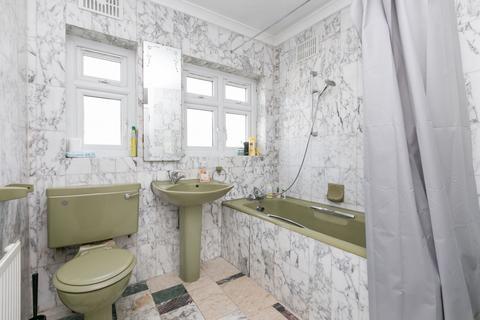 undefined, Kings Close, London, NW4