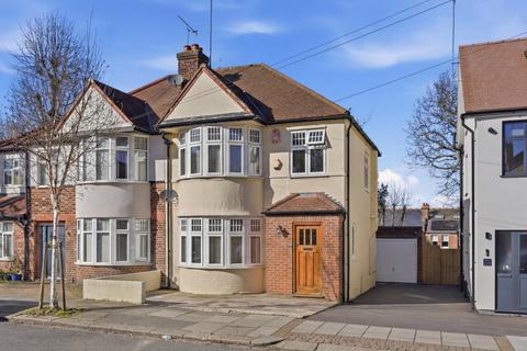 3 bedroom semi-detached house for sale, Goldsmith Road, Friern Barnet N11